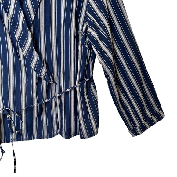 J. Crew Navy Striped Women’s Wrap Front Light Weight Jacket Sz 2x - Picture 4 of 10